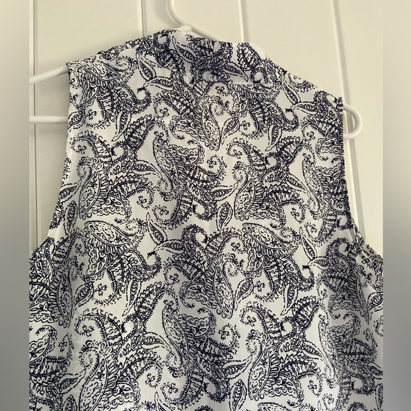 Laundry by Shelli Segal white blue paisley sleeveless blouse S top small M fit - Picture 13 of 16